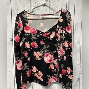 Maurice’s floral sweetheart neckline long sleeve buttery soft size medium